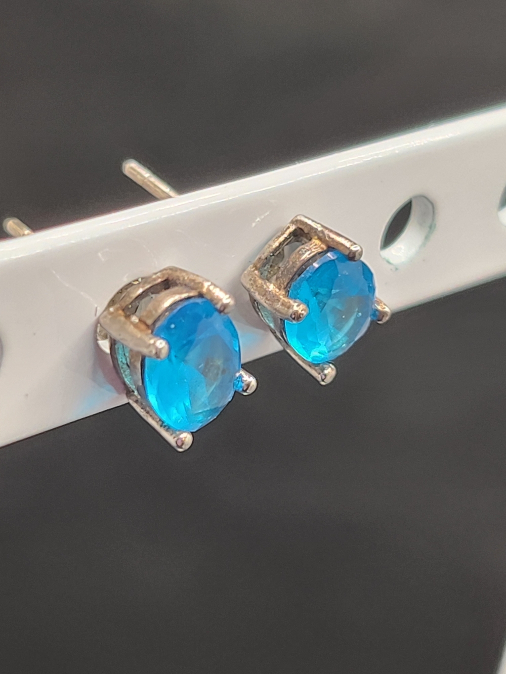 Blue Crystal Round Stud Earrings - Unbranded